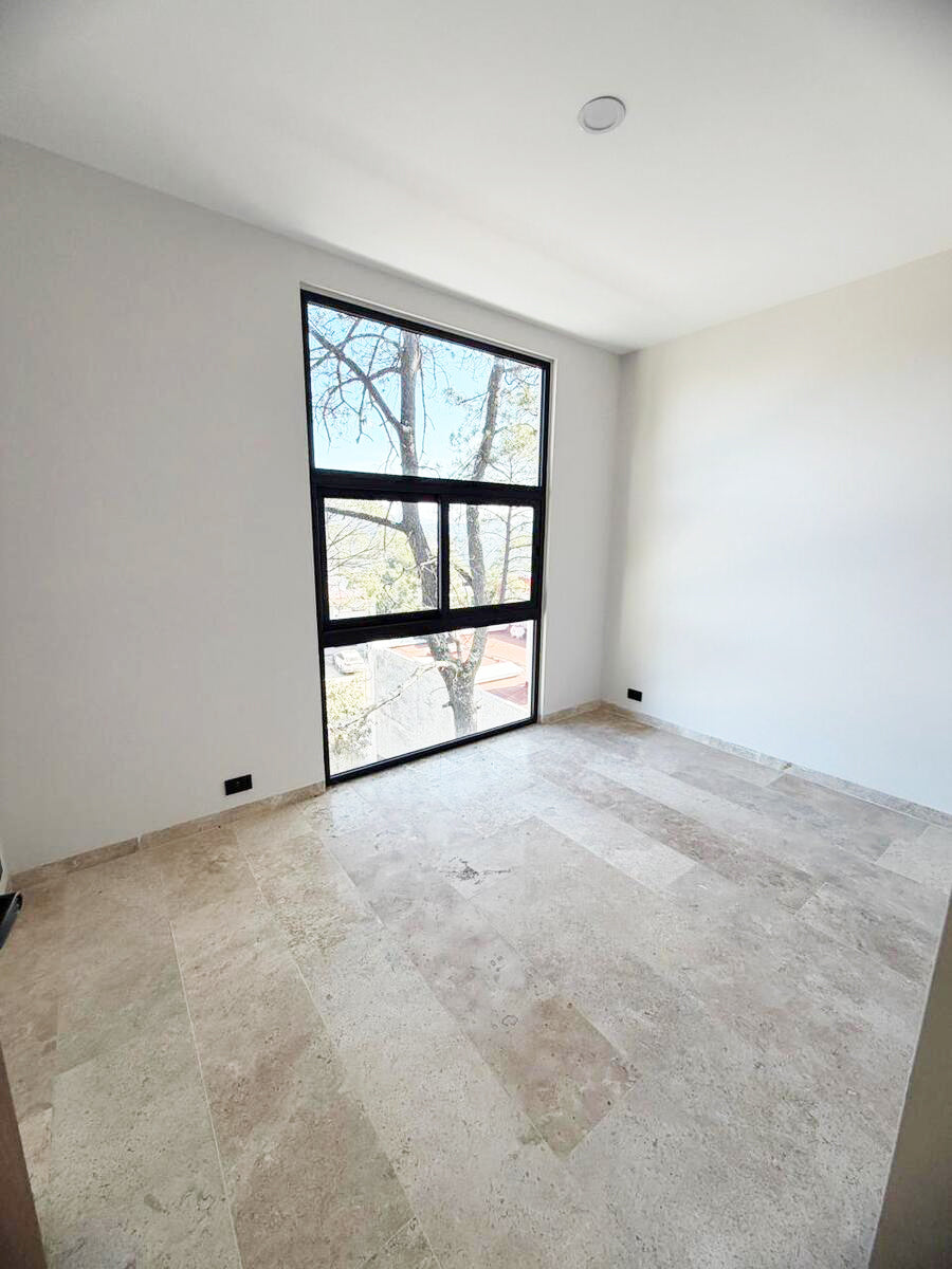 CASA EN VENTA EN EL PINAR ALTOZANO, MORELIA