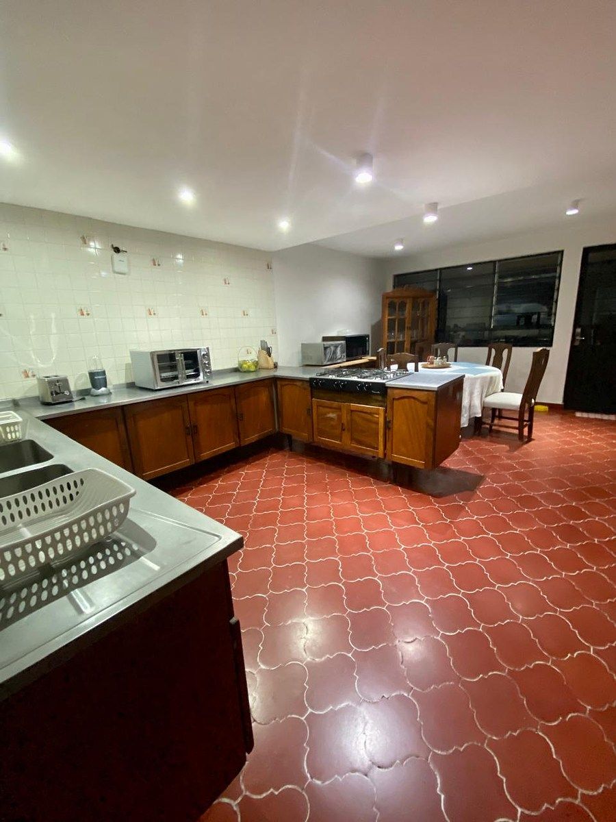 CASA RESIDENCIAL EN VENTA EN CHAPULTEPEC NORTE, MORELIA