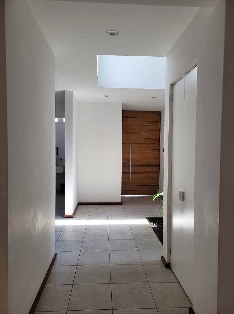 CASA EN VENTA EN EL OLIVAR ALTOZANO, MORELIA