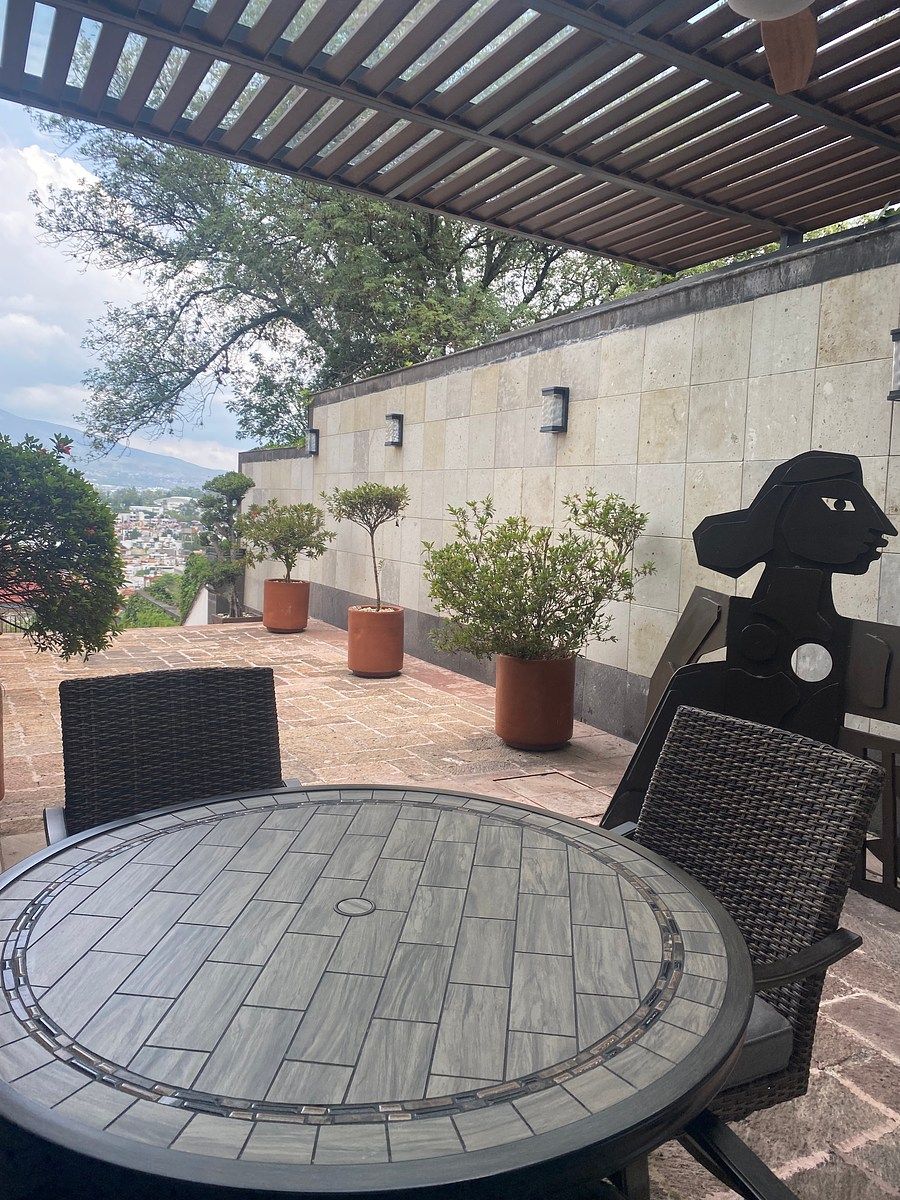 CASA RESIDENCIAL DE LUJO EN VENTA EN ALBERTO OVIEDO MOTA, MORELIA