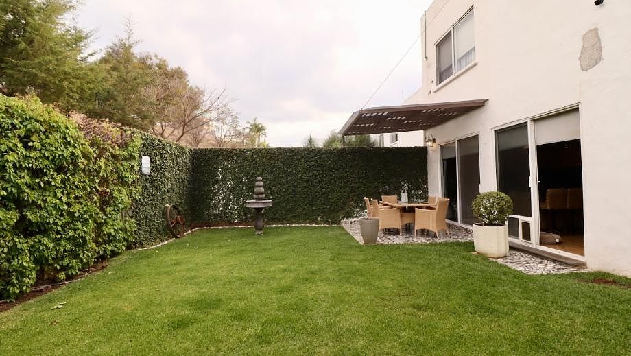 CASA EN VENTA EN BOSQUES TRES MARIAS, MORELIA