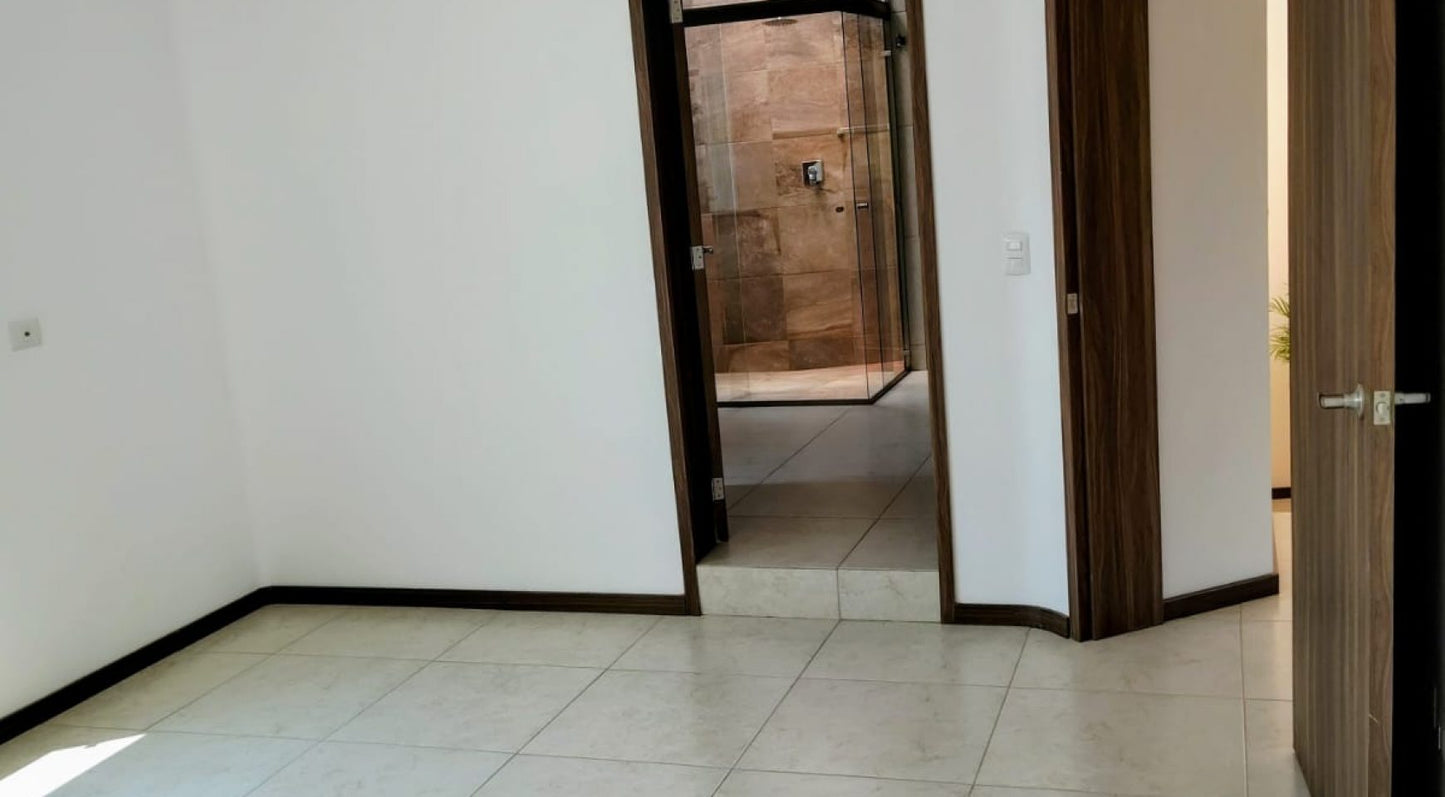 CASA EN VENTA EN LOMALTA TRES MARIAS, MORELIA