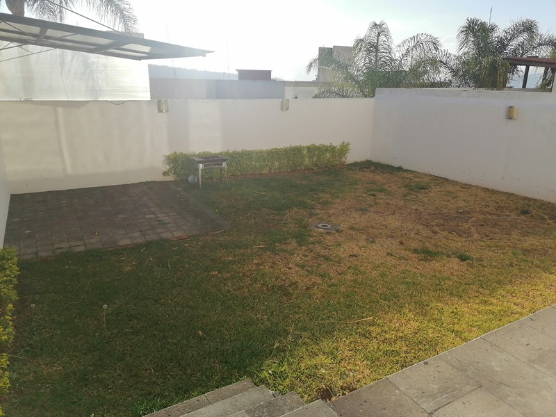 CASA EN VENTA EN FRACCIONAMIENTO LOMAS DE LAS AMERICAS SUR, MORELIA