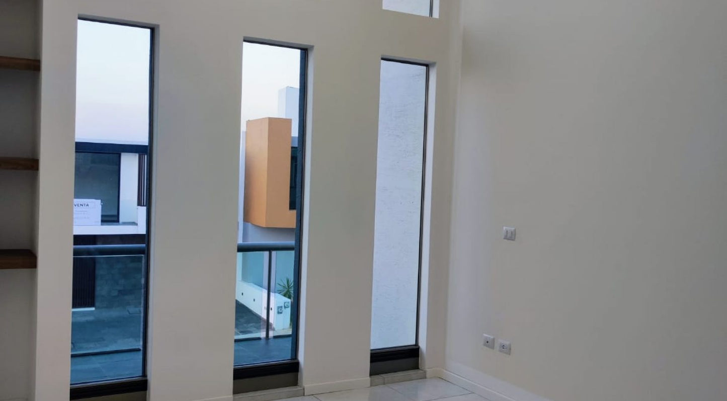 CASA EN VENTA EN LOMALTA TRES MARIAS, MORELIA