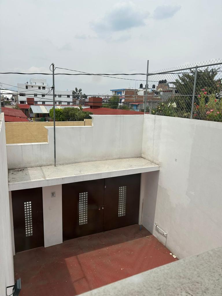 CASA EN VENTA EN JARDINES DEL RINCON, MORELIA