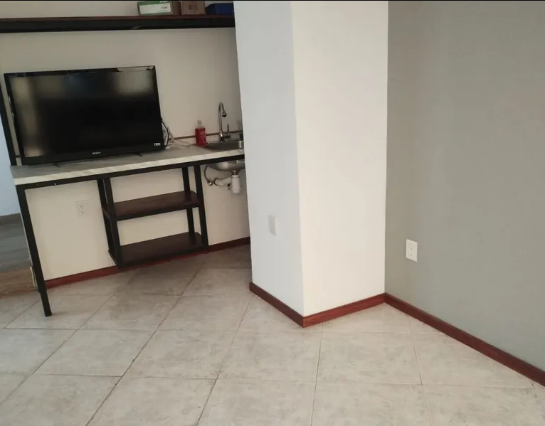 EDIFICIO SEMINUEVO EN VENTA EN AV. SOLIDARIDAD, MORELIA