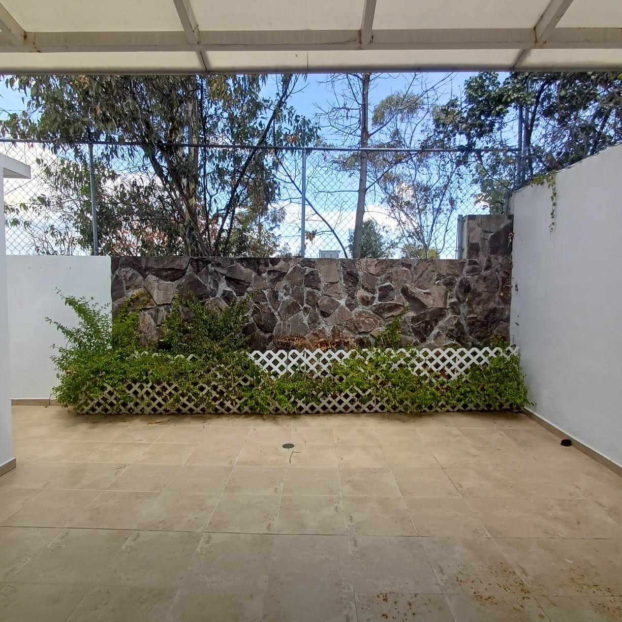 CASA EN RENTA EN VISTAS ALTOZANO, MORELIA