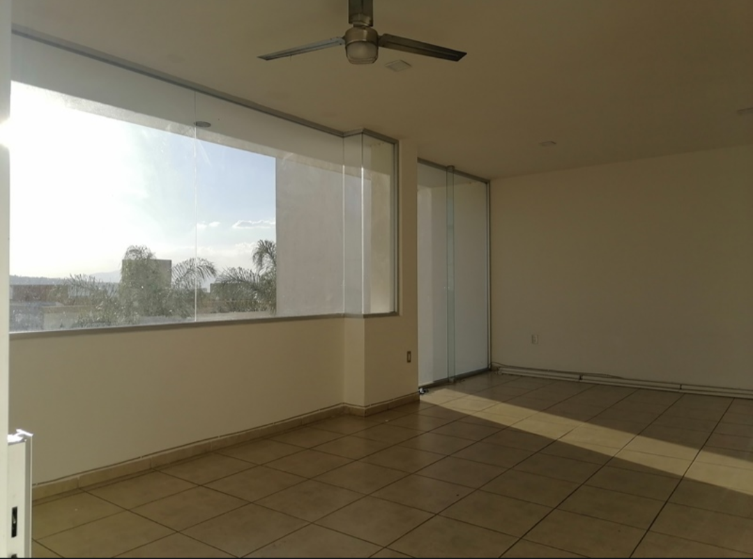 CASA EN VENTA EN FRACCIONAMIENTO LOMAS DE LAS AMERICAS SUR, MORELIA