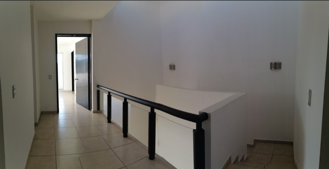 CASA EN VENTA EN FRACCIONAMIENTO LOMAS DE LAS AMERICAS SUR, MORELIA