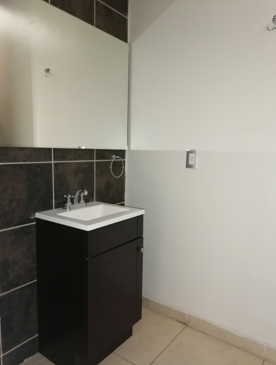 CASA EN VENTA EN FRACCIONAMIENTO LOMAS DE LAS AMERICAS SUR, MORELIA