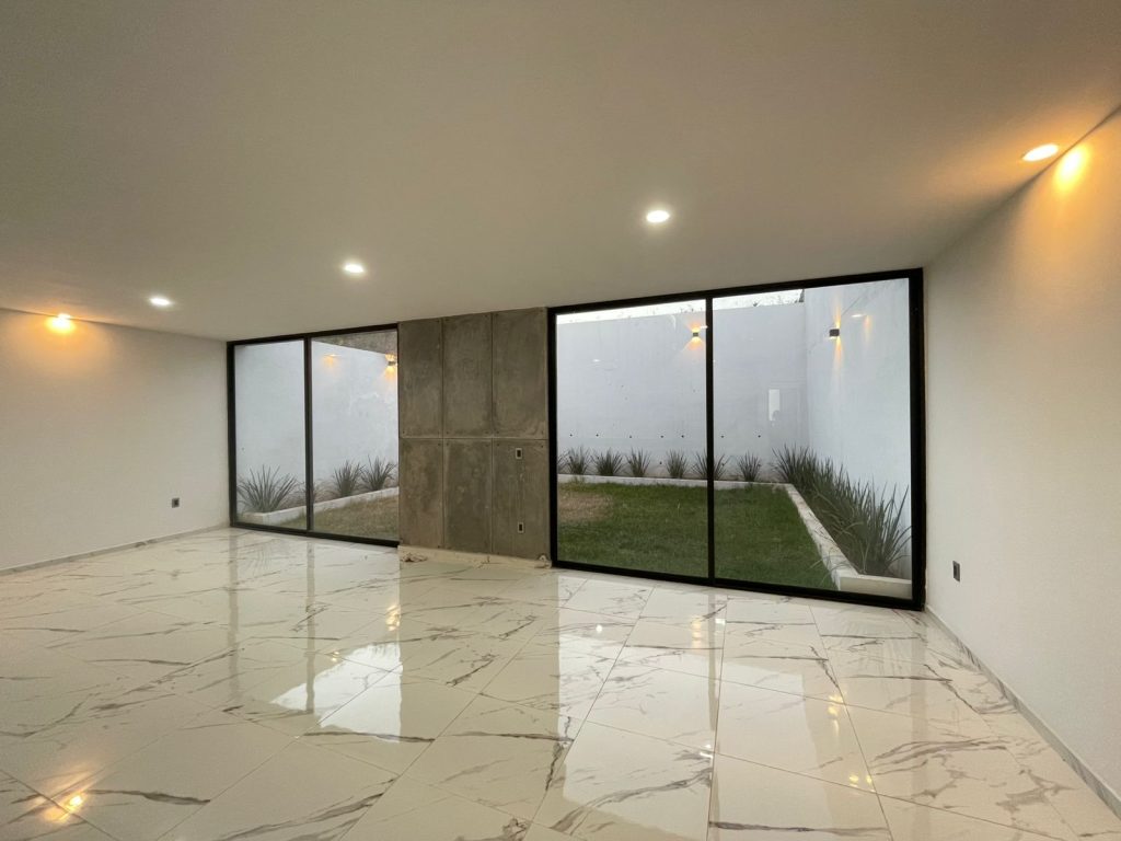 CASA EN VENTA EN LOMALTA TRES MARIAS, MORELIA