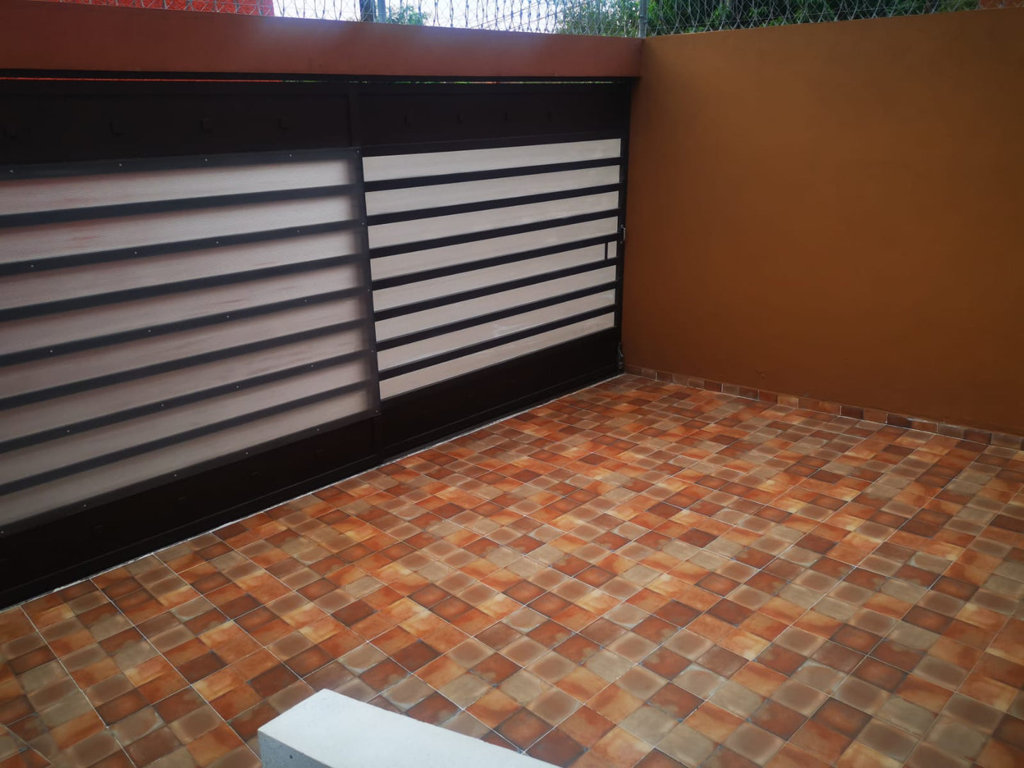 CASA EN VENTA EN LOMAS DE VISTA BELLA, MORELIA