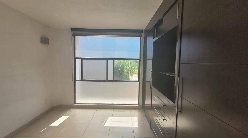 CASA EN VENTA EN MONTEVENTO TRES MARIAS, MORELIA