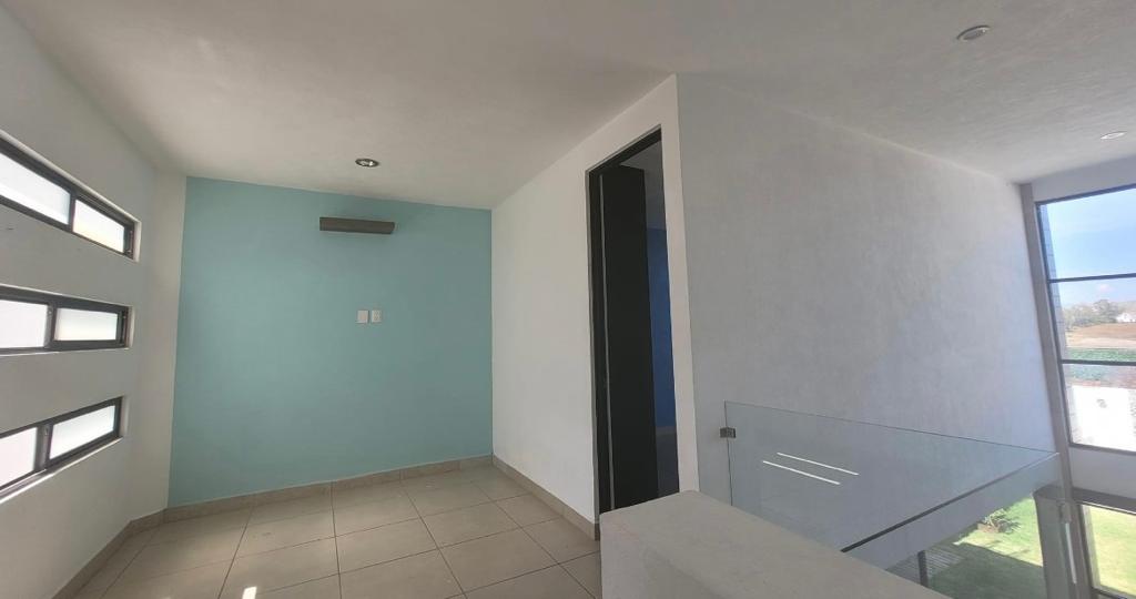 CASA EN VENTA EN MONTEVENTO TRES MARIAS, MORELIA