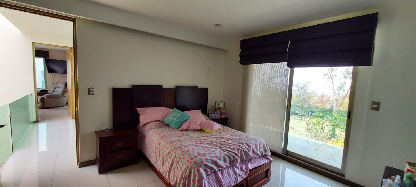 CASA EN VENTA EN RESIDENCIAL BOSQUE ALTOZANO, MORELIA