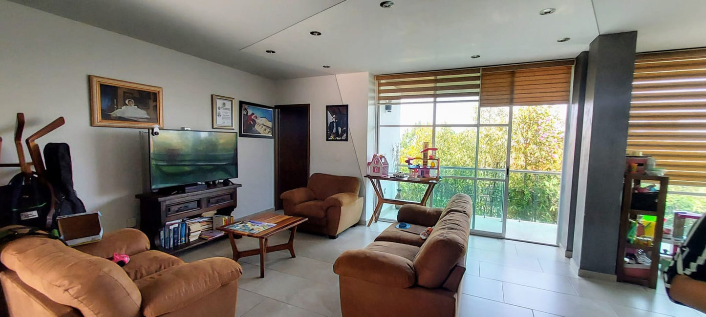 CASA EN VENTA EN RESIDENCIAL BOSQUE MONARCA ALTOZANO, MORELIA