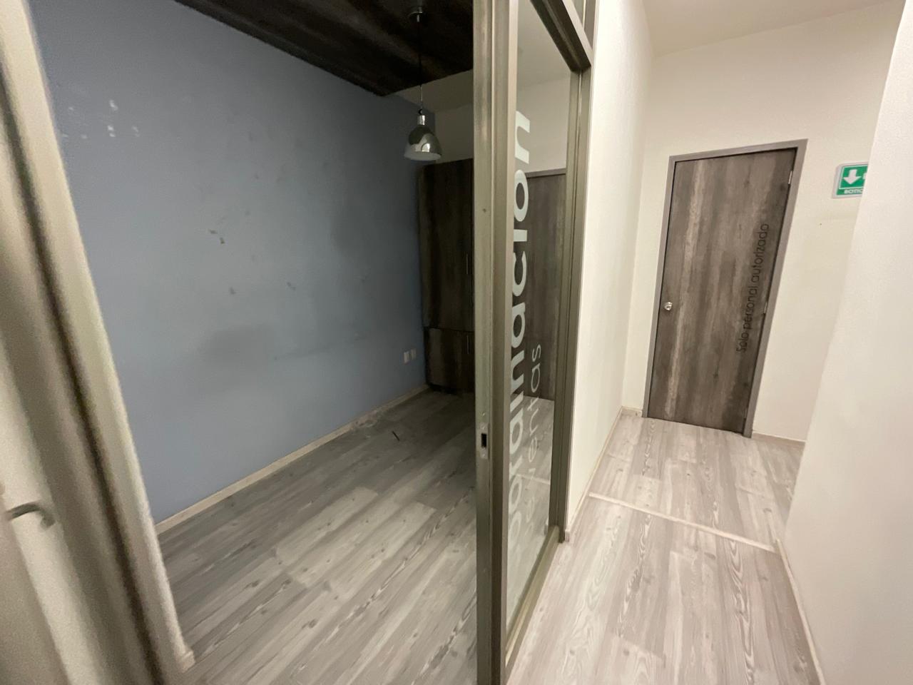 LOCAL COMERCIAL EN RENTA EN AV. CAMELINAS, MORELIA
