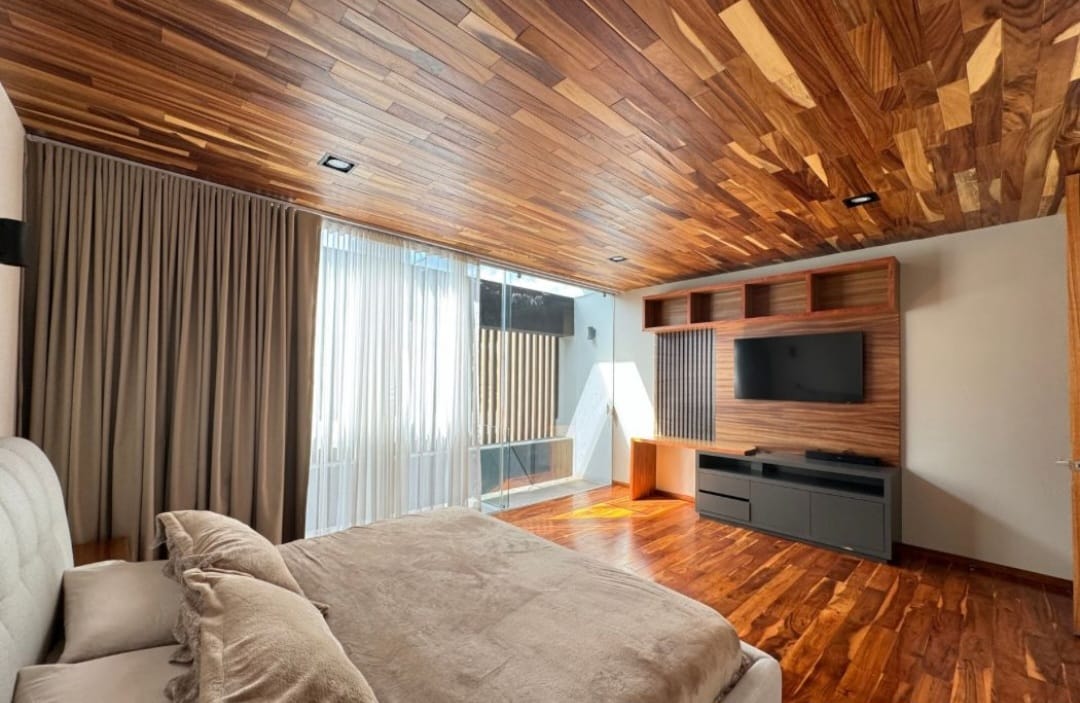 CASA RESIDENCIAL CLUB Y DENTRO DEL CAMPO DE GOLF ALTOZANO, MORELIA