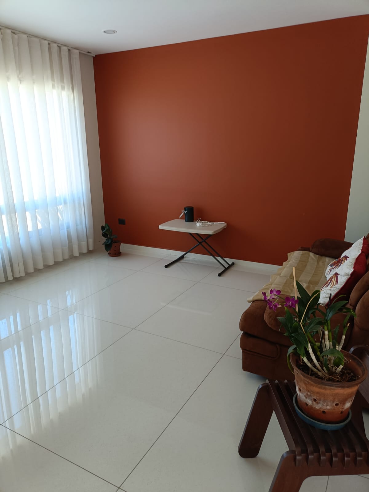 CASA RESIDENCIAL EN CLUB Y DENTRO DEL CAMPO DE GOLF ALTOZANO, MORELIA