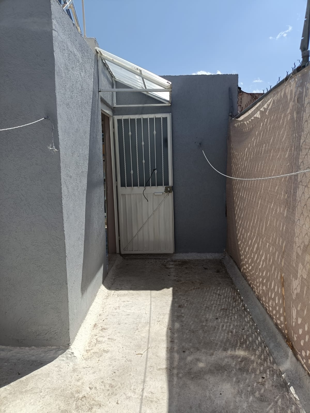 CASA REMODELADA EN VENTA EN ARKO SAN ANTONIO, MORELIA