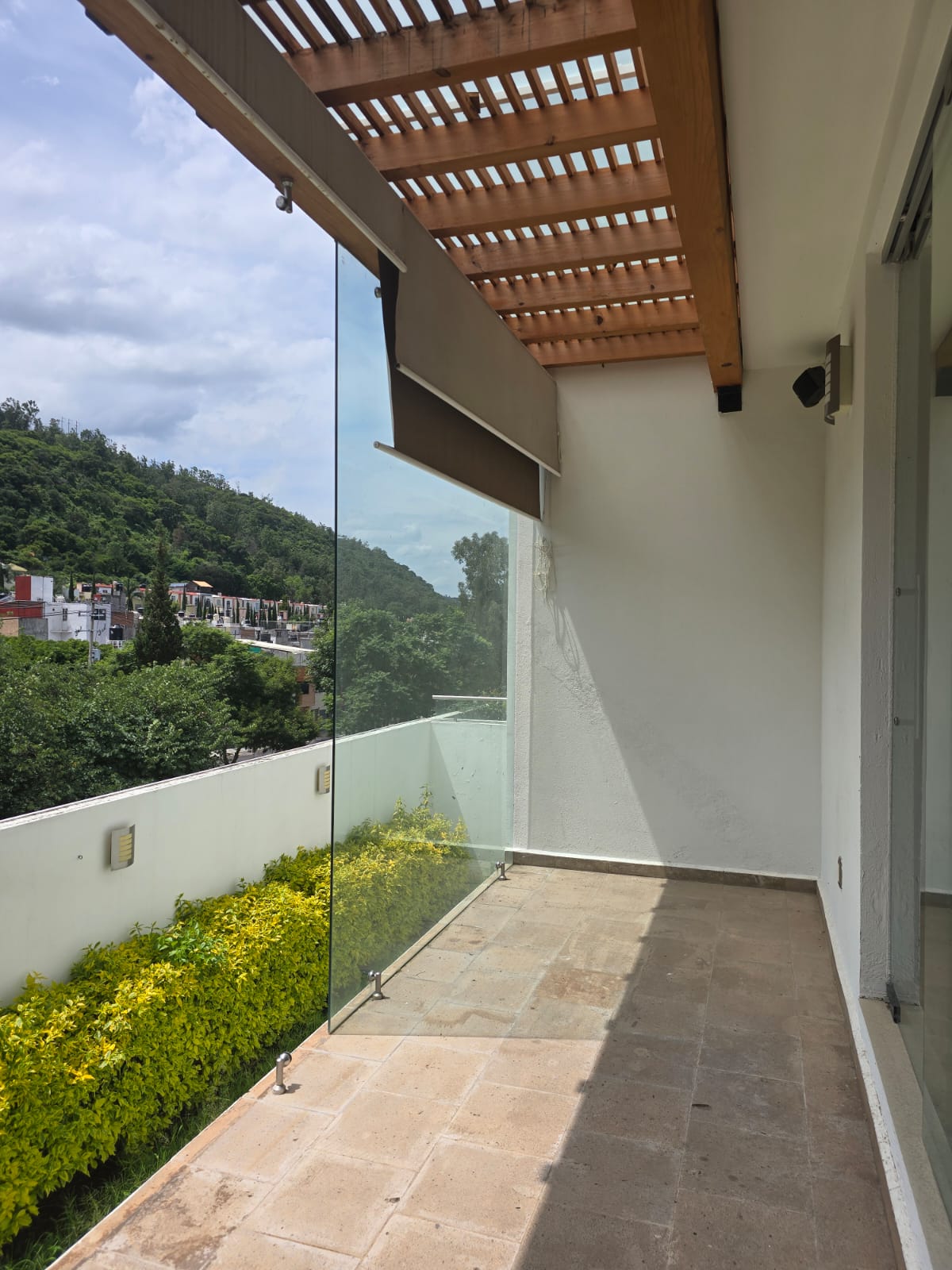 CASA EN VENTA EN PUNTALBA, MORELIA