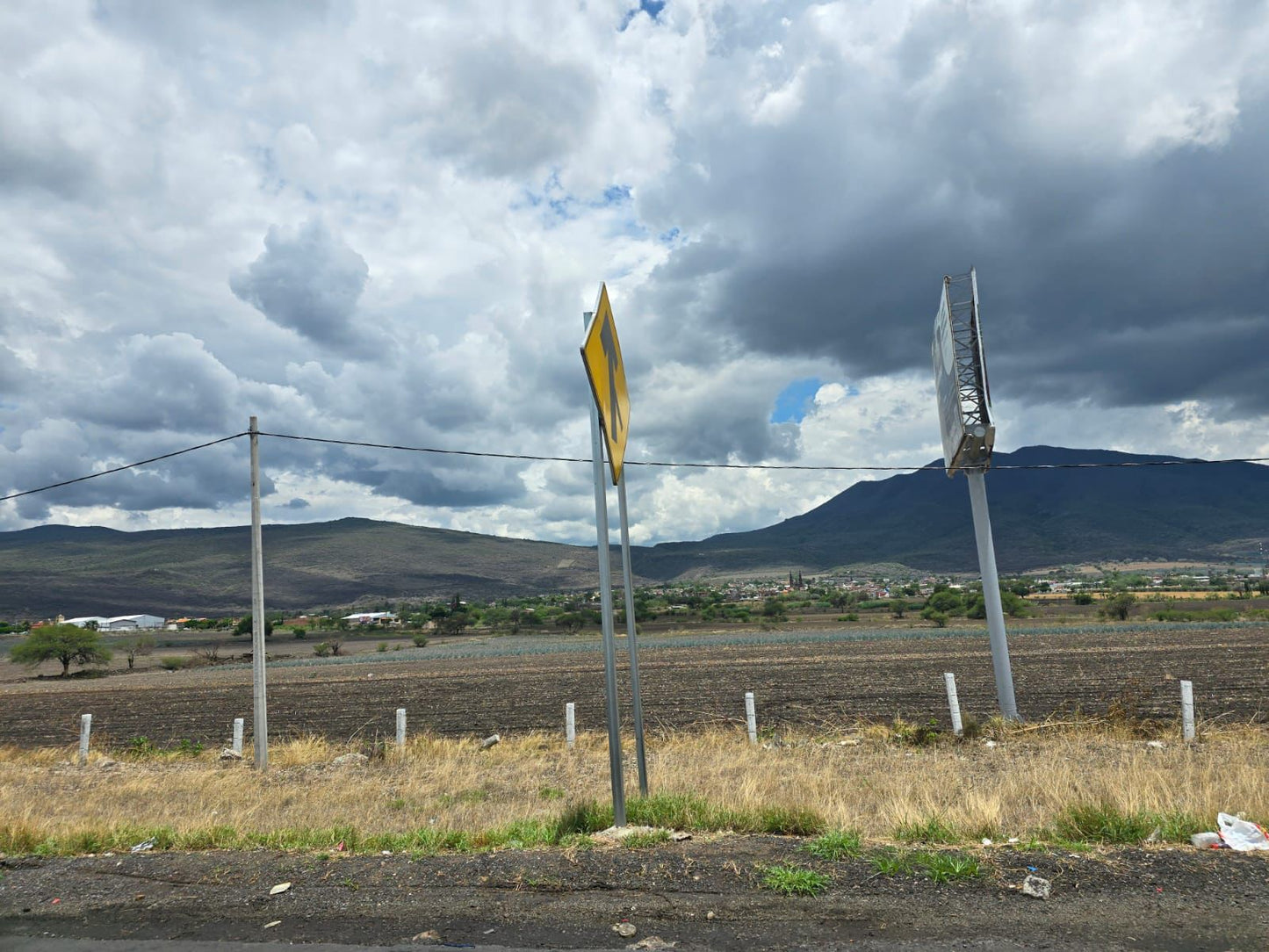 TERRENO EN VENTA EN ECUANDUREO, MICH