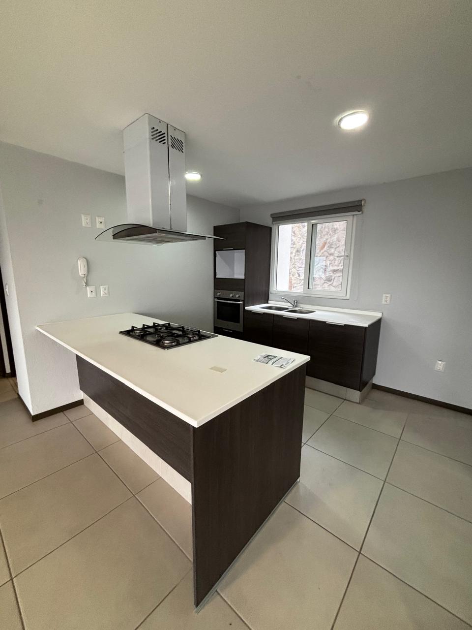 DEPARTAMENTO EN RENTA EN TORRE AIREA TRES MARIAS, MORELIA