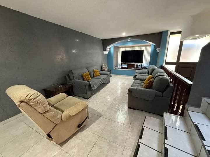 CASA EN VENTA EN CAMELINAS, MORELIA