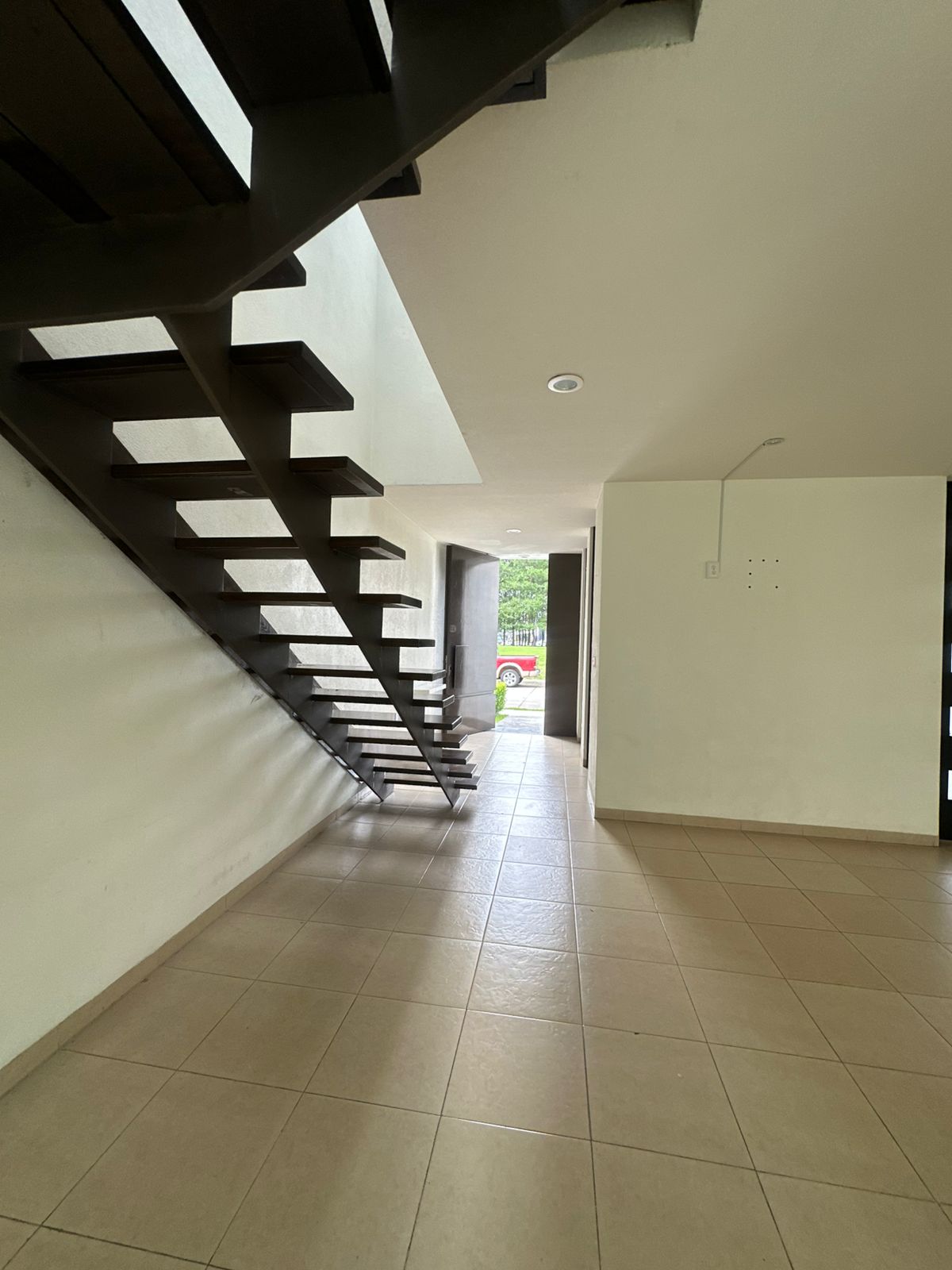 CASA EN RENTA EN RINCON DE LA MONTAÑA, MORELIA