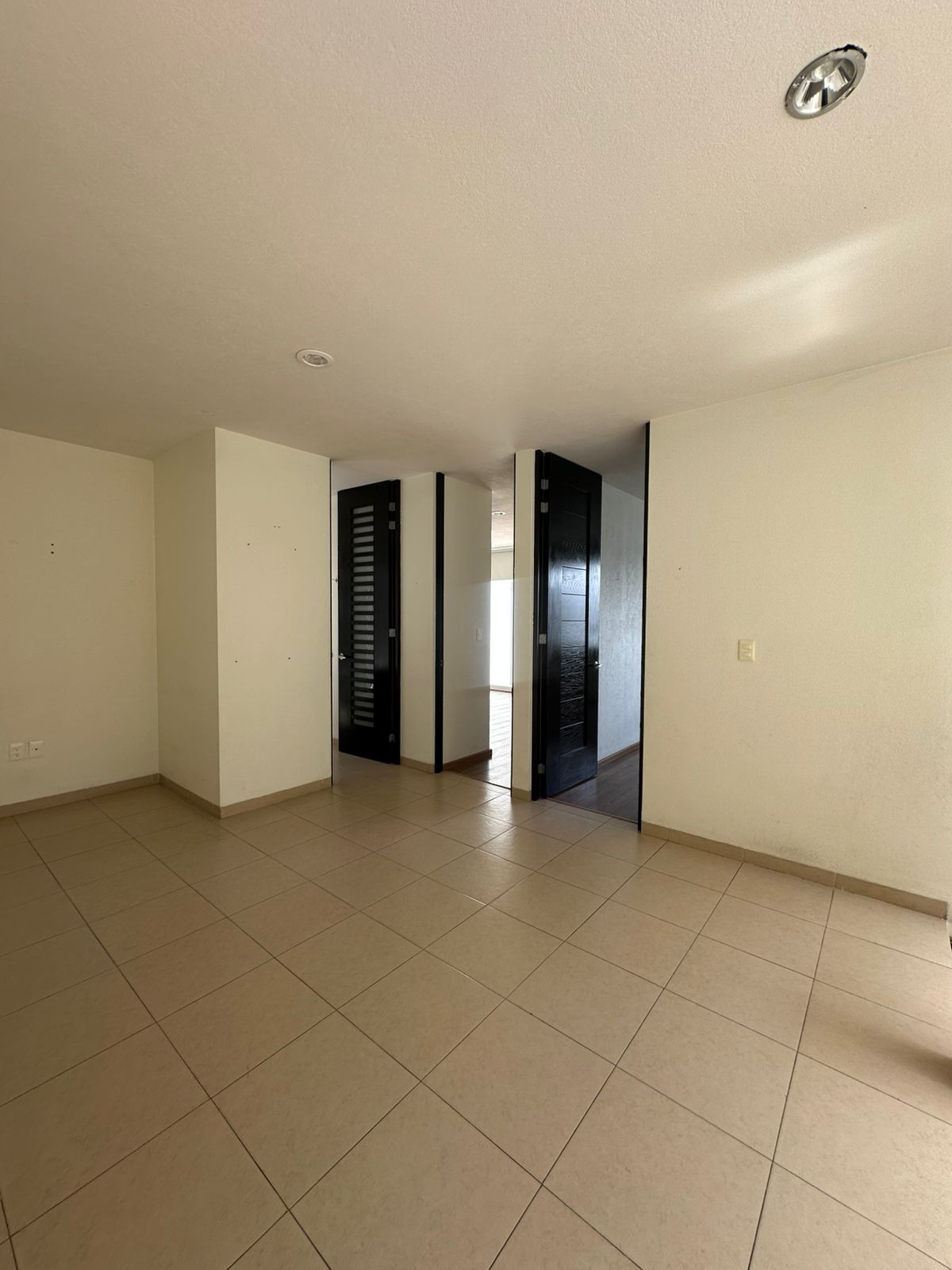 CASA EN RENTA EN RINCON DE LA MONTAÑA, MORELIA