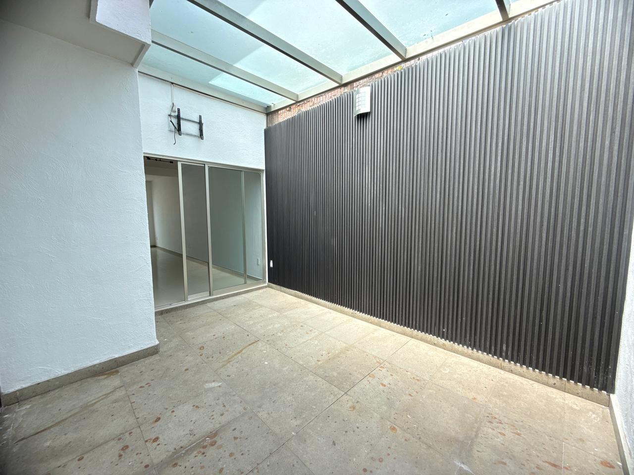 CASA EN VENTA EN FRESNOS TRES MARIAS, MORELIA.