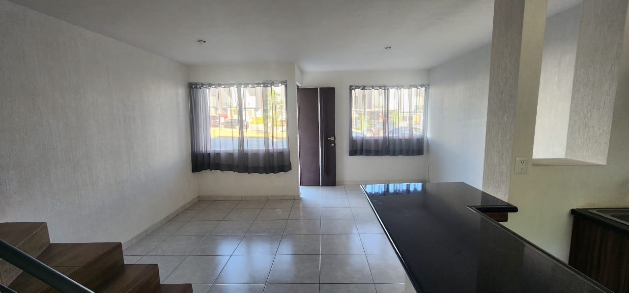 CASA EN RENTA EN QUINTA CANTERA ALTOZANO, MORELIA