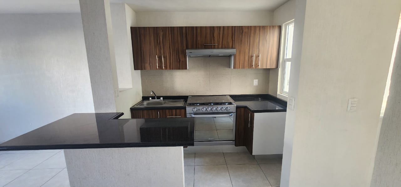 CASA EN RENTA EN QUINTA CANTERA ALTOZANO, MORELIA