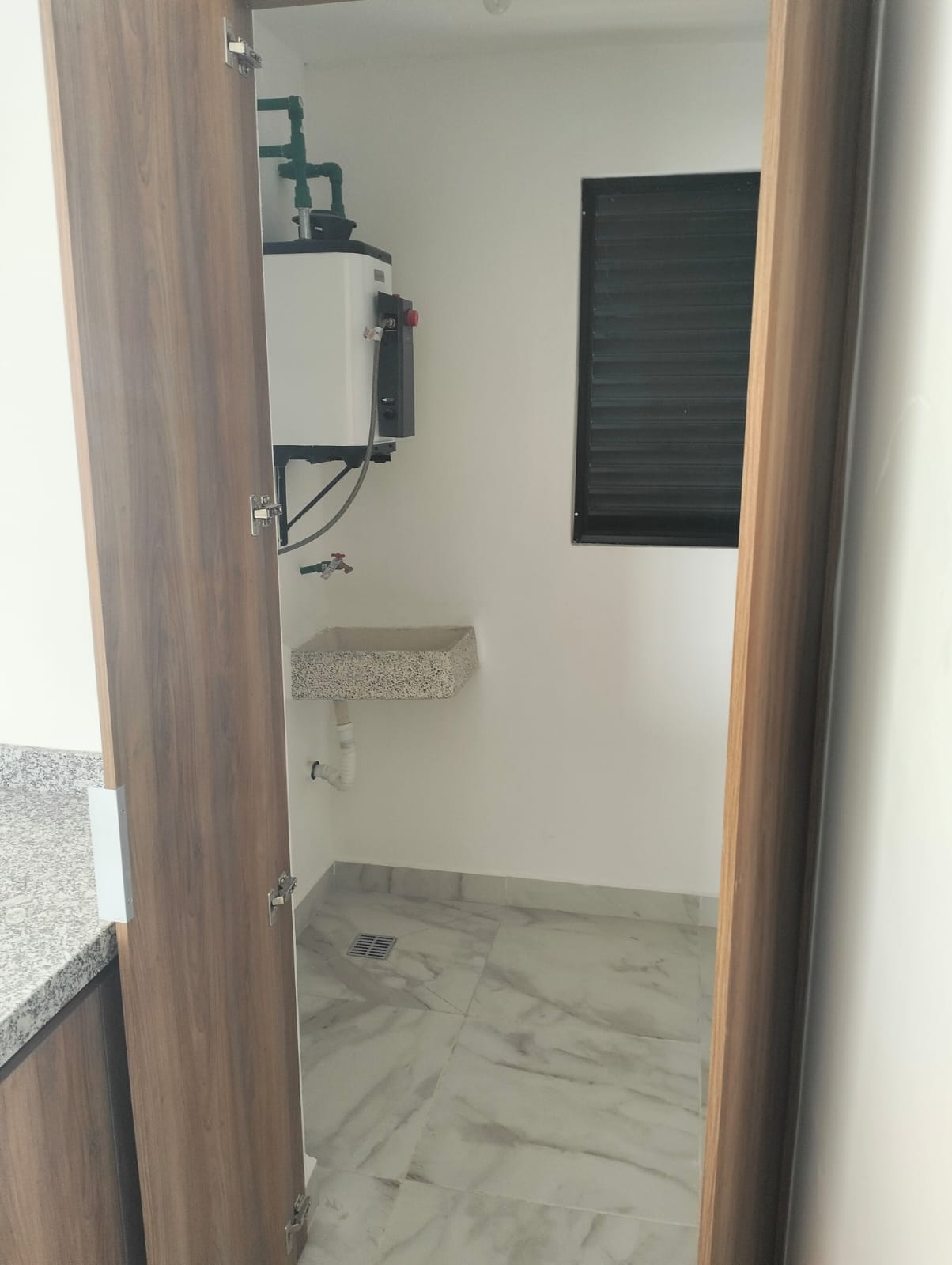 DEPARTAMENTO EN RENTA EN FRACCIONAMIENTO ZARU, QUERETARO