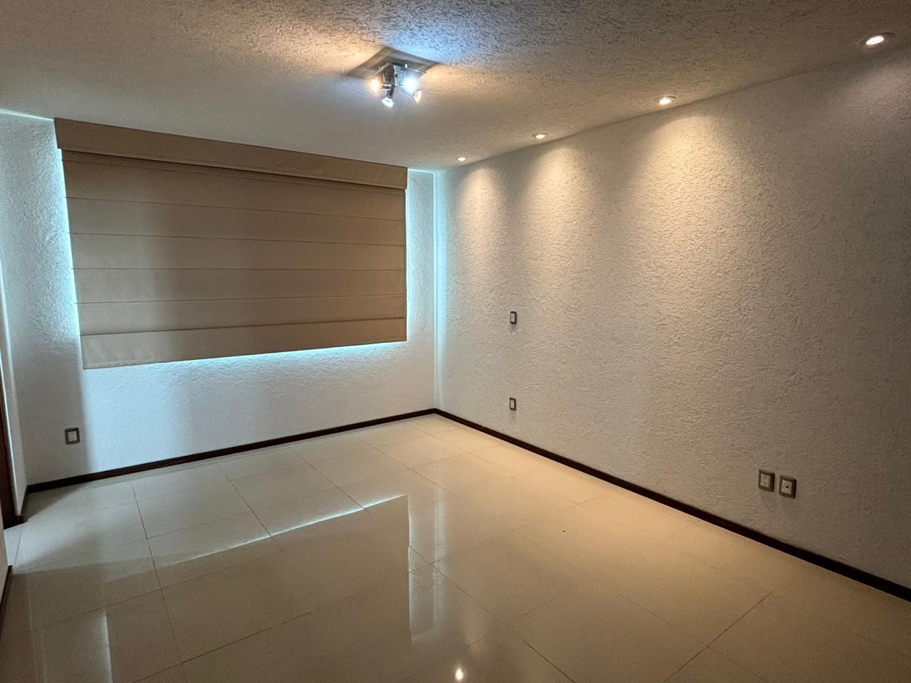 CASA EN VENTA EN CEDROS TRES MARIAS, MORELIA