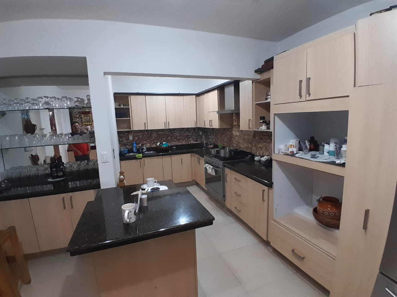 CASA EN VENTA EN CLUB Y DENTRO DEL CAMPO DE GOLF ALTOZANO, MORELIA