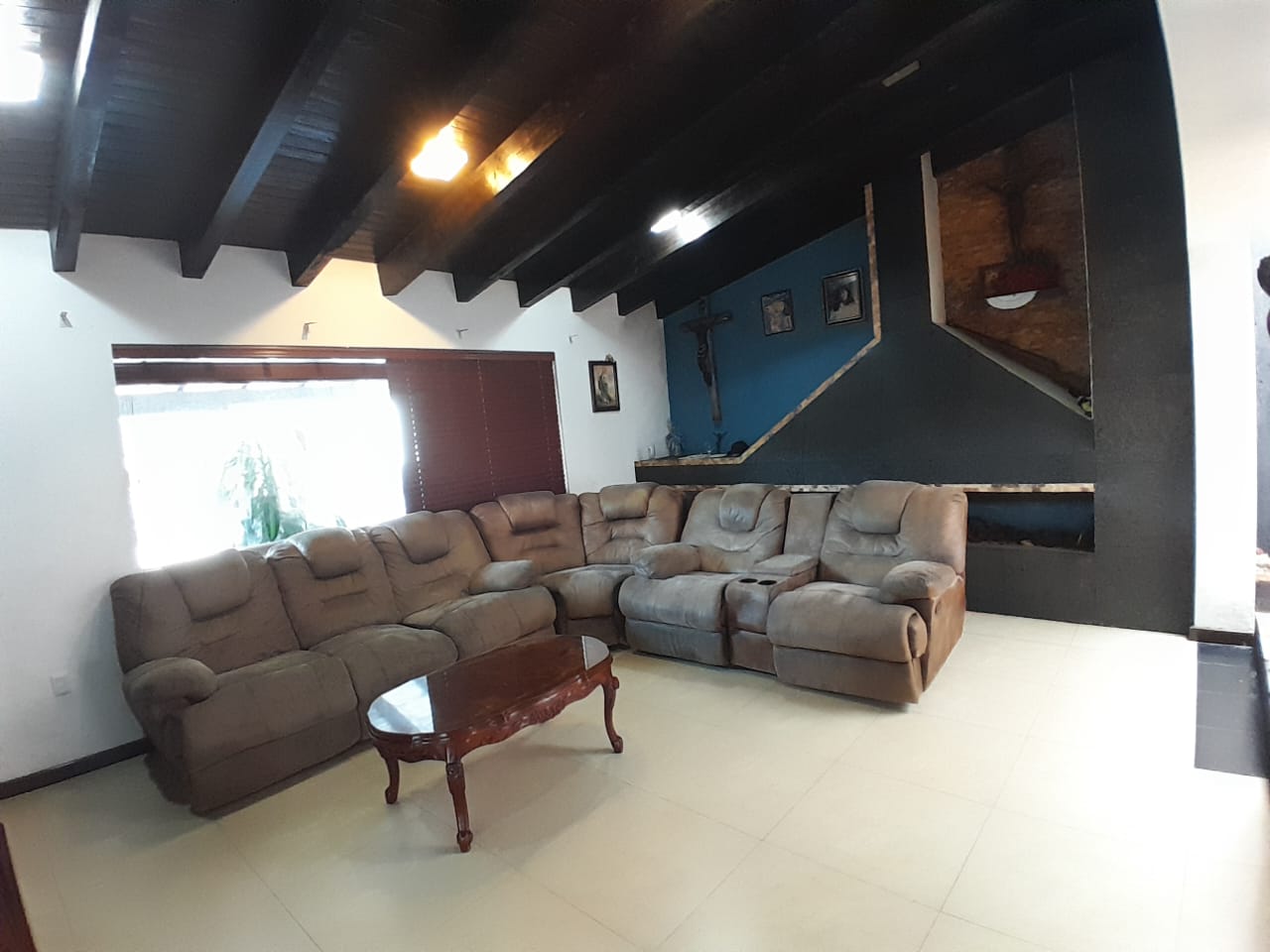 CASA EN VENTA EN CLUB Y DENTRO DEL CAMPO DE GOLF ALTOZANO, MORELIA
