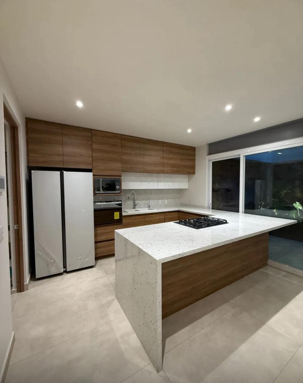 CASA EN RENTA EN PRADERAS ALTOZANO, MORELIA