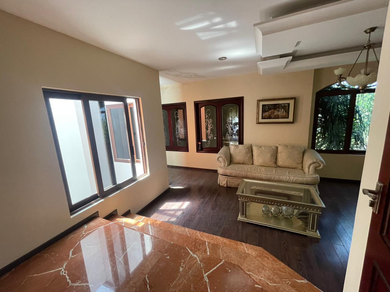 CASA EN VENTA EN CLUB Y DENTRO DEL CAMPO DE GOLF ALTOZANO, MORELIA