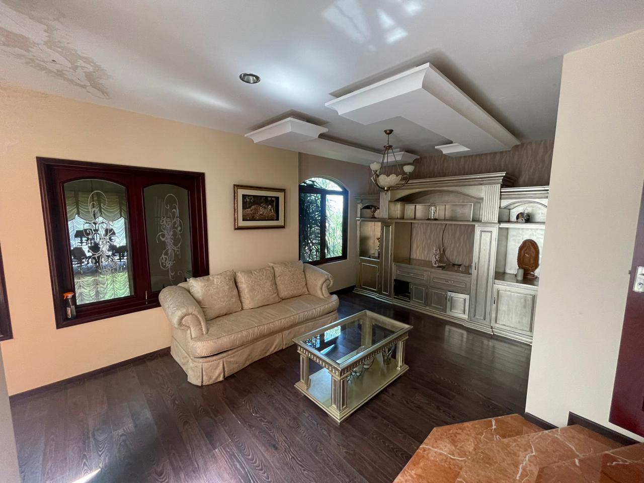 CASA EN VENTA EN CLUB Y DENTRO DEL CAMPO DE GOLF ALTOZANO, MORELIA