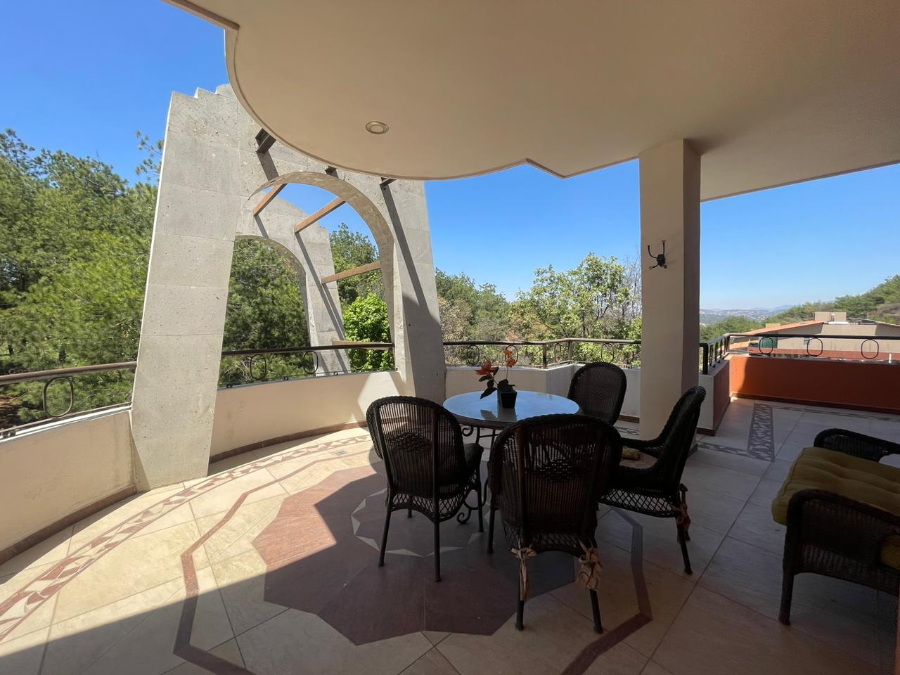 CASA EN VENTA EN CLUB Y DENTRO DEL CAMPO DE GOLF ALTOZANO, MORELIA