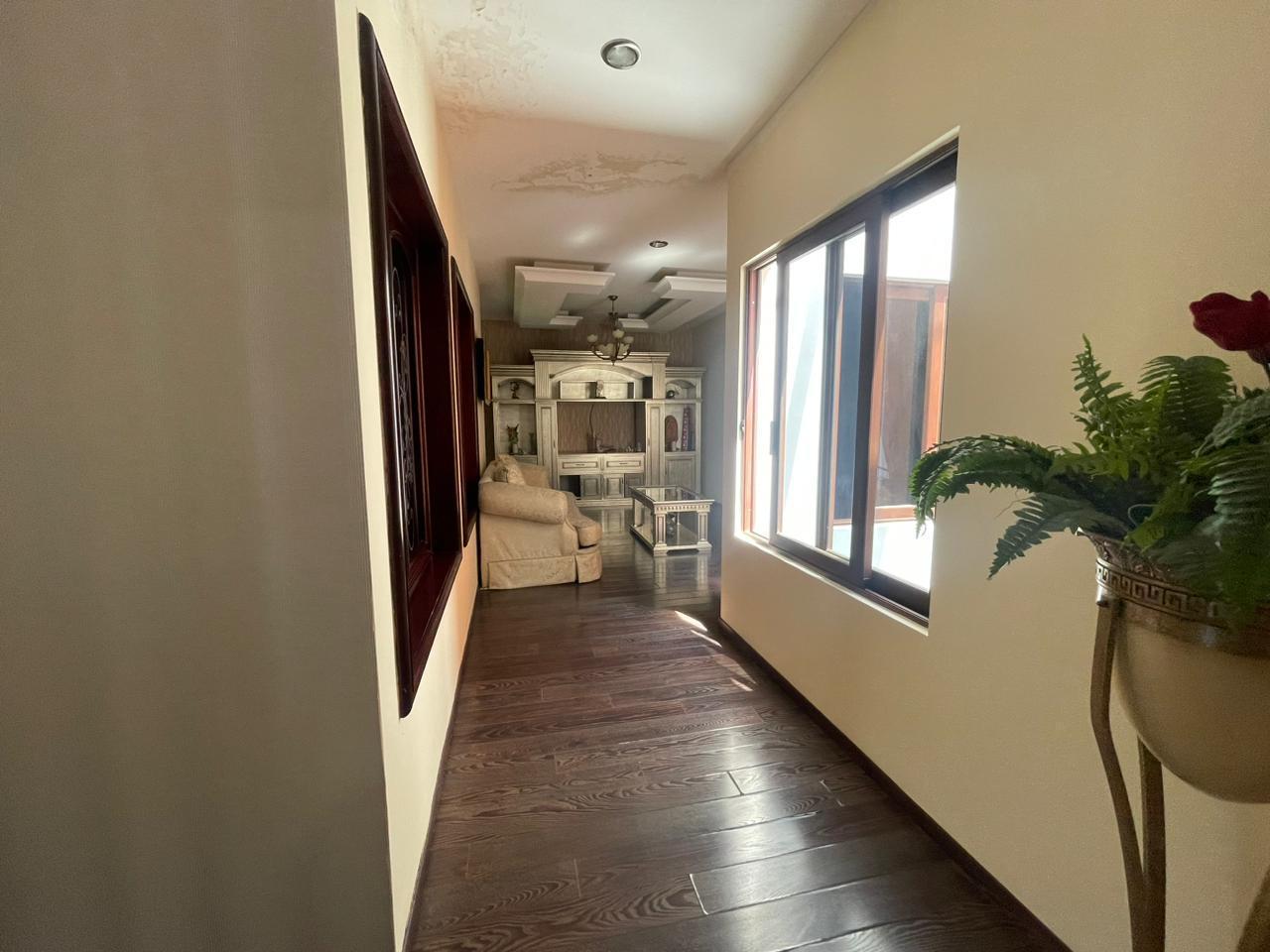 CASA EN VENTA EN CLUB Y DENTRO DEL CAMPO DE GOLF ALTOZANO, MORELIA