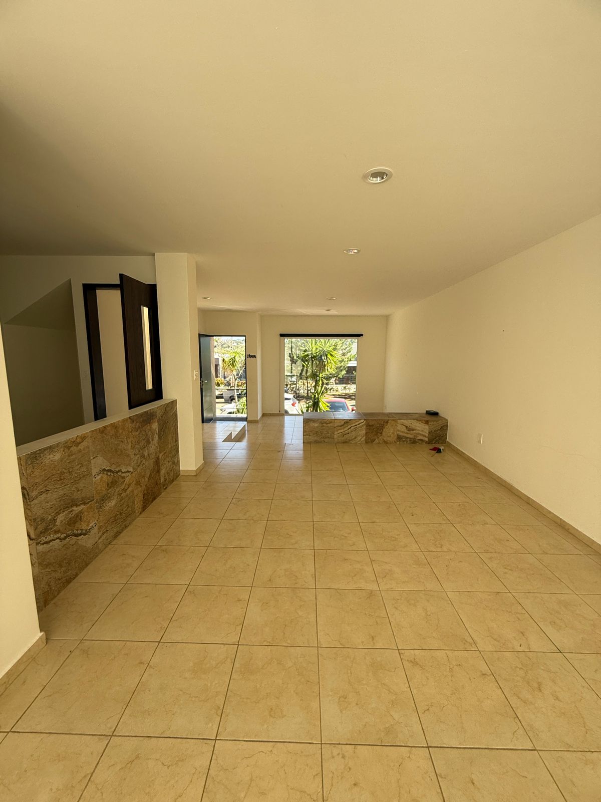 CASA EN RENTA EN FRACCIONAMIENTO TERCER RETORNO DE LOS ALPES ALTOZANO, MORELIA