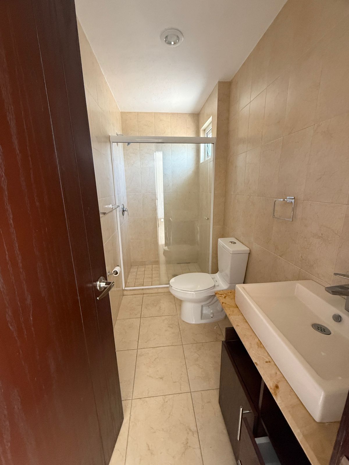 CASA EN RENTA EN FRACCIONAMIENTO TERCER RETORNO DE LOS ALPES ALTOZANO, MORELIA