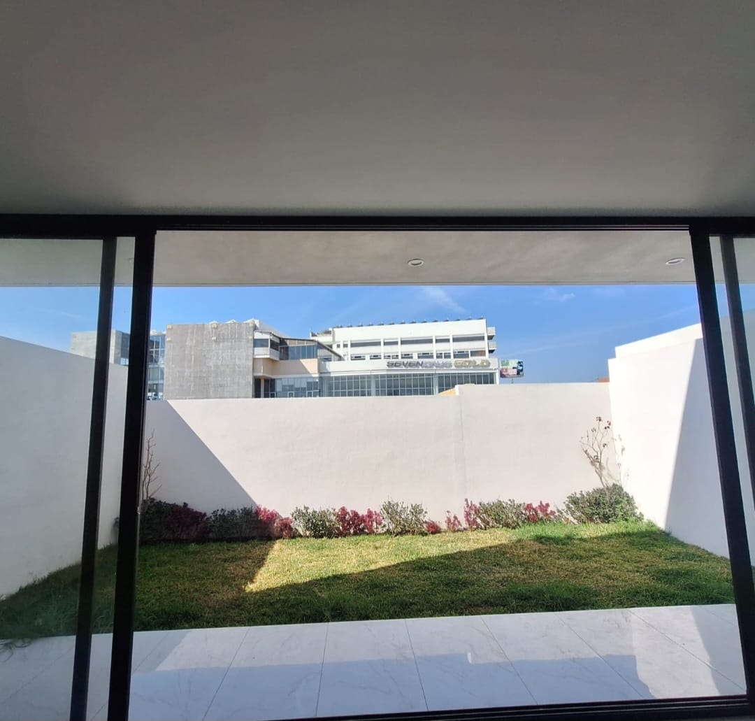 CASA EN VENTA EN FRACC. LA TOSCANA ALTOZANO, MORELIA