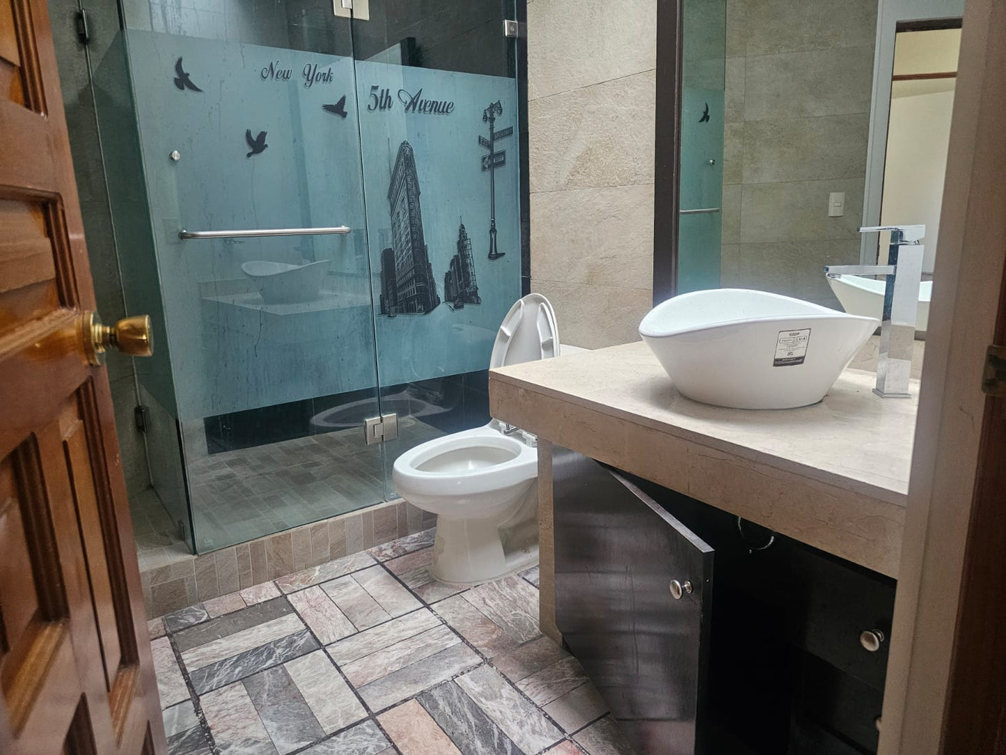 CASA EN VENTA EN BOSQUE CAMELINAS, MORELIA