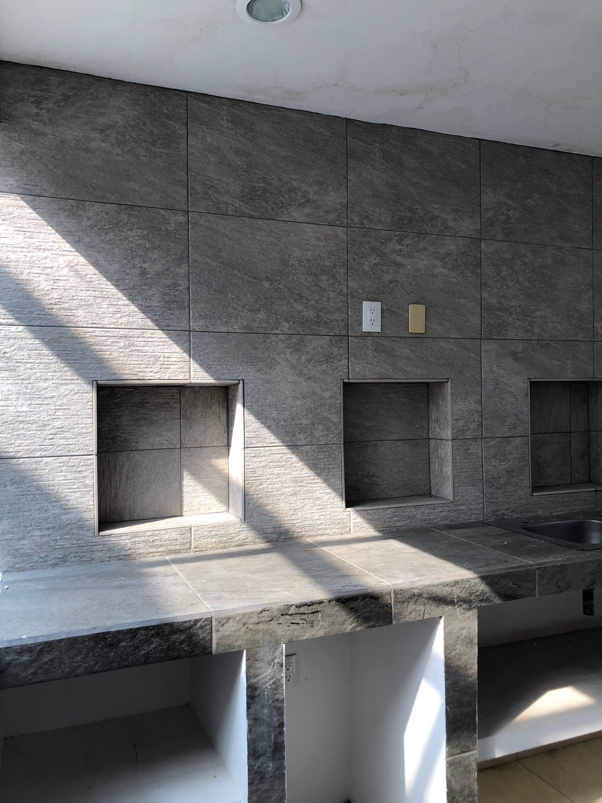 CASA EN RENTA EN FRACCIONAMIENTO LAS CRUCES ALTOZANO, MORELIA