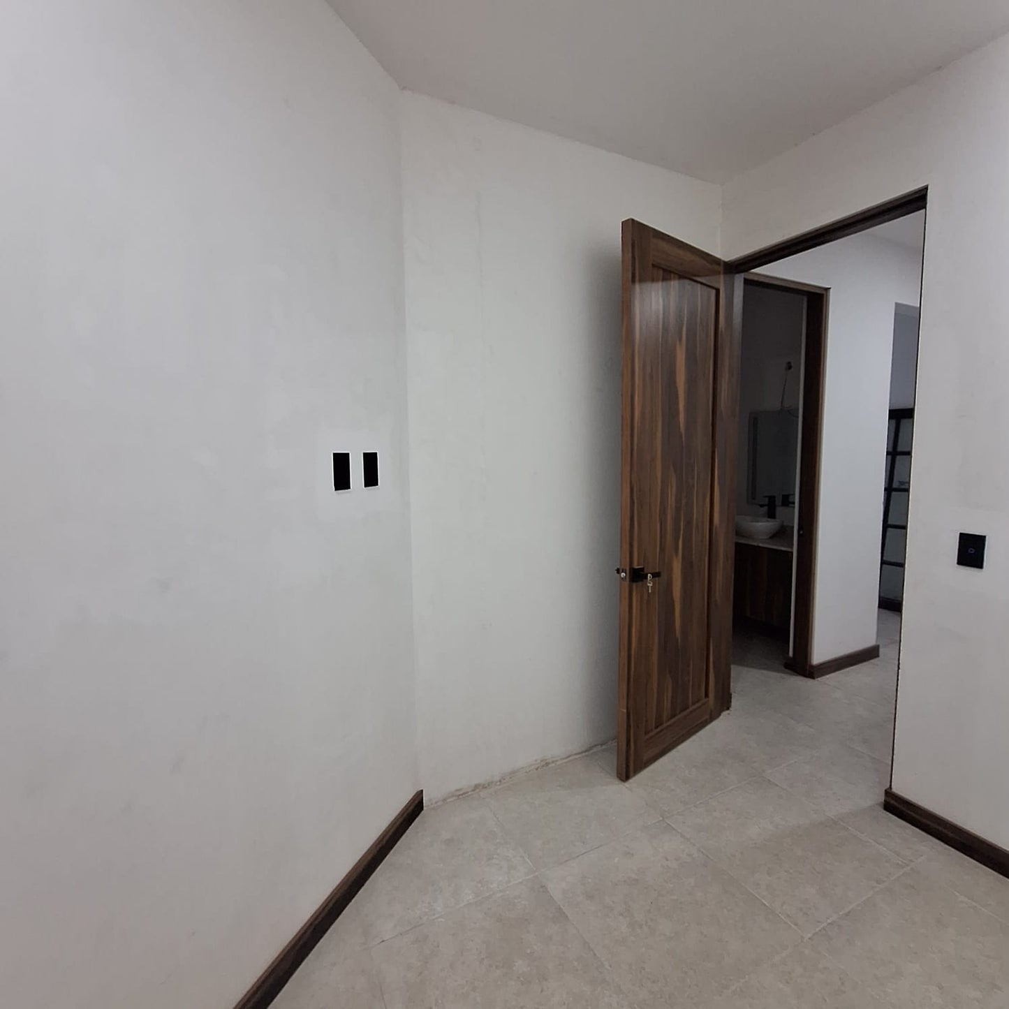 CASA INTELIGENTE EN VENTA EN EL PINAR ALTOZANO, MORELIA