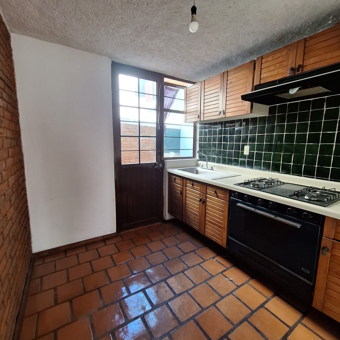 CASA EN RENTA EN CHAPULTEPEC SUR, MORELIA