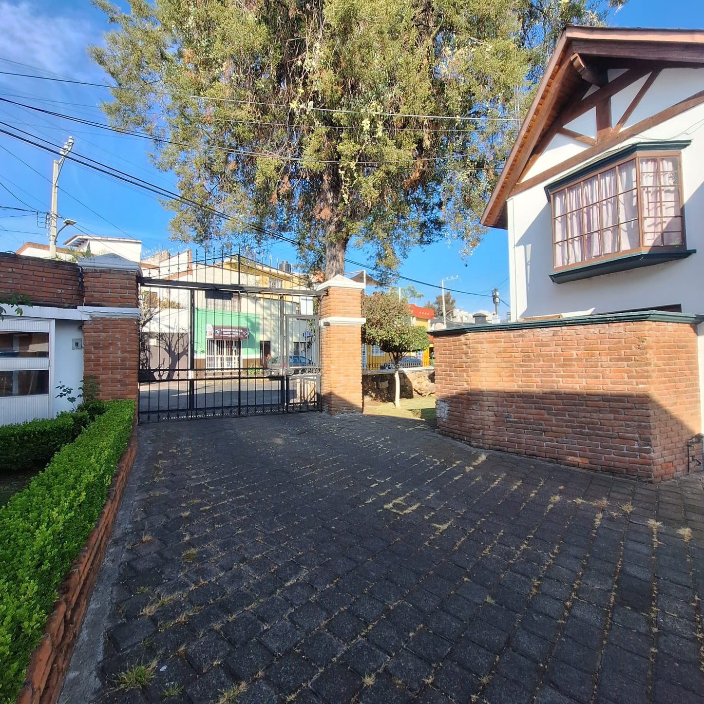 CASA EN RENTA EN CHAPULTEPEC SUR, MORELIA